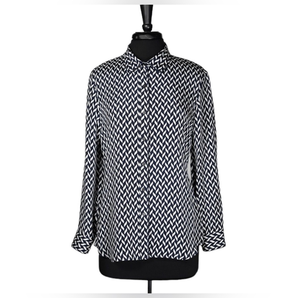 Women’s — Theory — Silk Blouse — Size, S — Color, Navy & White — Like New
